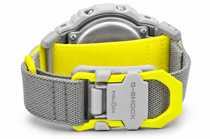 G-SHOCK DW-5600MNC grey - back and clasp